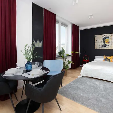 Cosy For 3 People In The Center By Renters