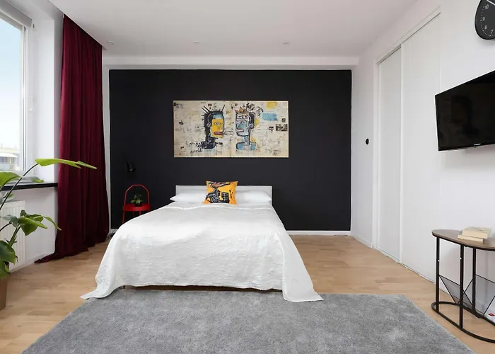 Cosy For 3 People In The Center By Renters Apartment *